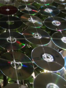 Vorhang aus CDs